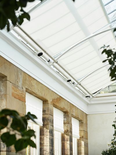 Solbeskyttelse til ovenlys, SG 8600, Versascreen 1-10%, The Camellia House, Wentworth, South Yorkshire, United Kingdom
