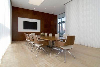 Lamelgardiner, SG 2900, Multi Visio, room shot ""Office Gehrke econ in the Torhaus", Hannover, Germany, Vertical Waves