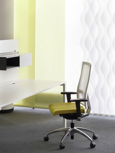 Lamelgardiner, SG 2810, Multi Visio, Room shot "Kranhaus", Cologne, Germany, Vertical Waves