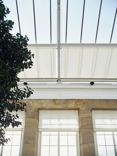 Solbeskyttelse til ovenlys, SG 8600, Versascreen 1-10%, The Camellia House, Wentworth, South Yorkshire, United Kingdom