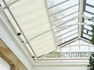Solbeskyttelse til ovenlys, SG 8600, Versascreen 1-10%, The Camellia House, Wentworth, South Yorkshire, United Kingdom