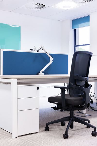Rullegardiner, SG 4910, Colorama 2, Room shot "Dana Petroleum", Aberdeen, United Kingdom