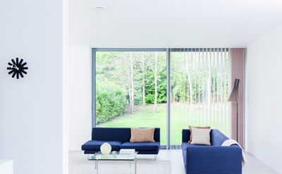 Lamelgardiner, SG 2910, Multi Visio, Gerrards Cross, London, United Kingdom