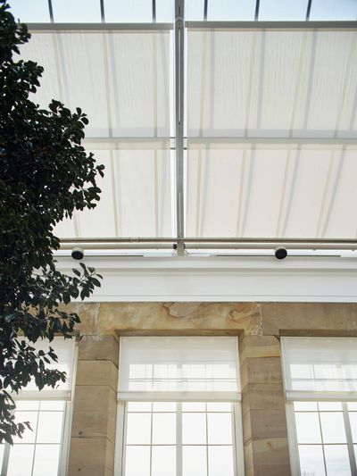 Solbeskyttelse til ovenlys, SG 8600, Versascreen 1-10%, The Camellia House, Wentworth, South Yorkshire, United Kingdom