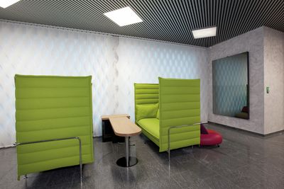 Lamelgardiner, SG 2910, Multi Visio, Raiffeisen, Schötz, Switzerland, Vertical Waves