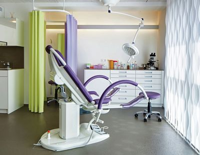 Lamelgardiner, SG 2810, Multi Visio, Room shot "Health Centre Rigi AG", Küssnacht, Switzerland, Vertical Waves